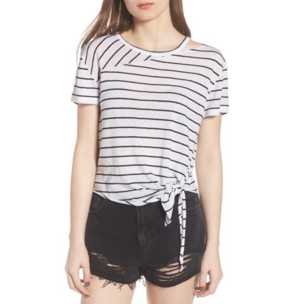 BP. Splice Neck Tie Hem Tee